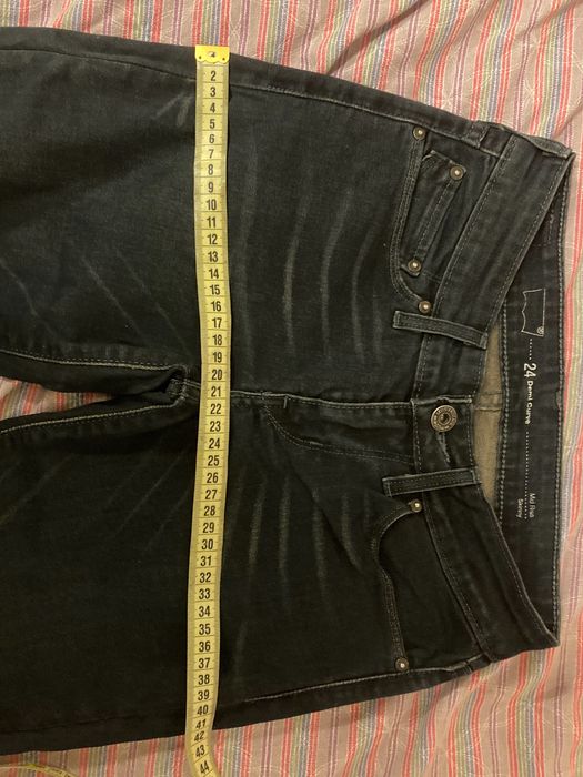 Levi’s джинсы 24