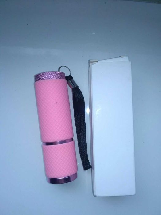 Продам Уф светодиодный фонарик для сушки гель-лака розовый 9 Вт