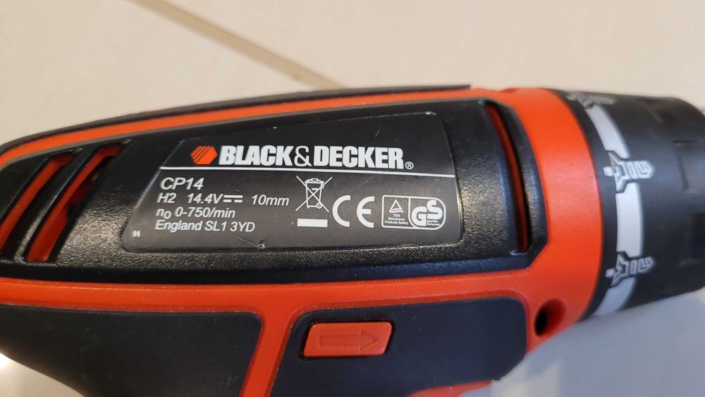 Wkrętarka akumulatorowa BLACK DECKER dwa akumulatory wiertarka