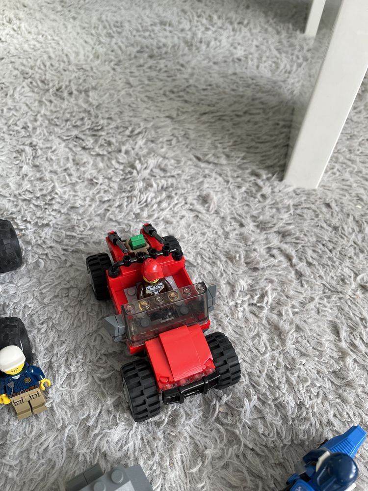Lego 60172 pościg górską drogą