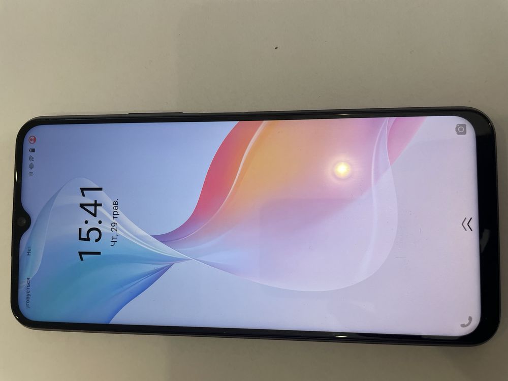 Продам телефон Vivo Y33S