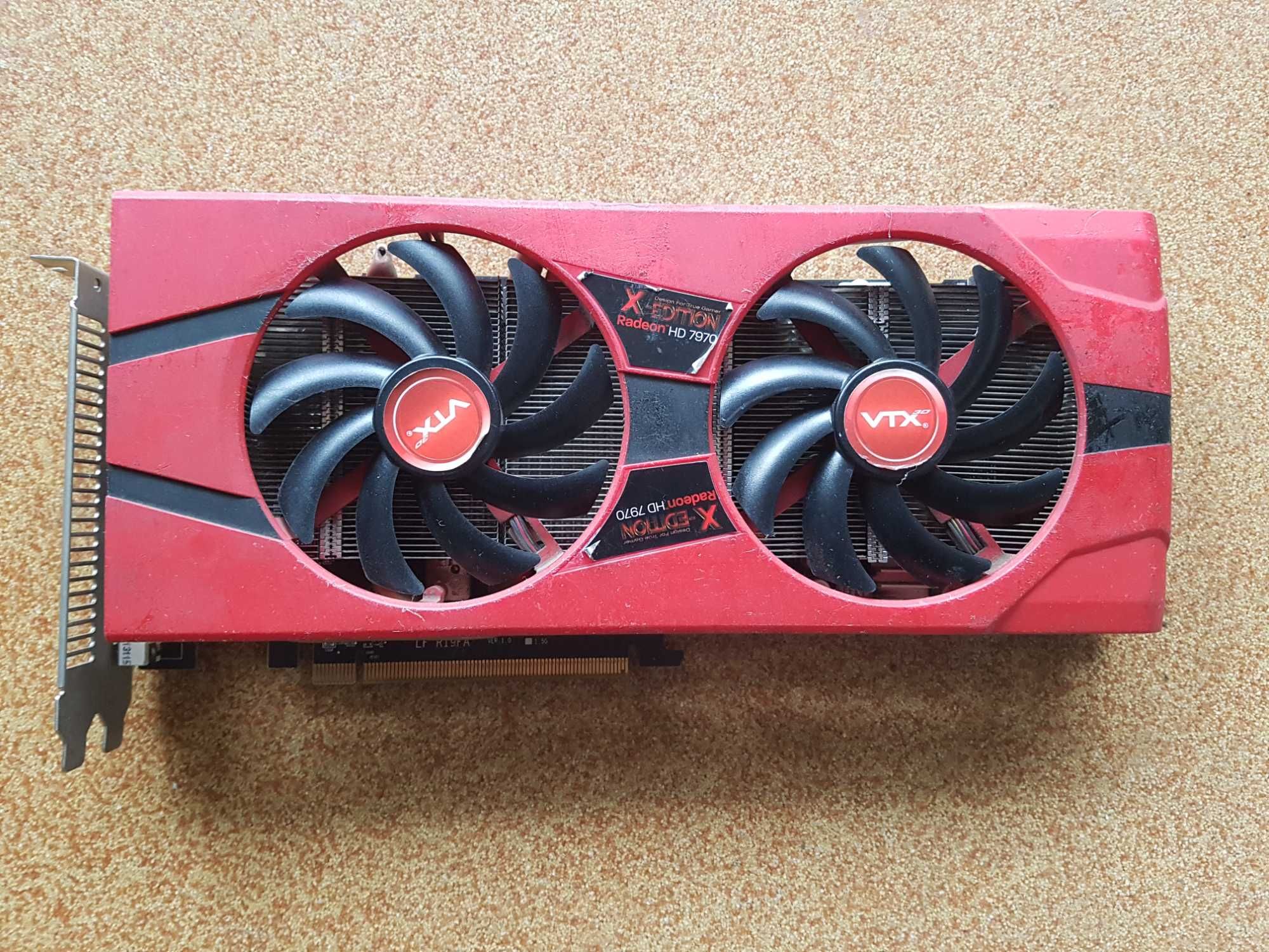 Karty graficzne na AMD Radeon R9 280 3GB DDR5 (384 Bit) rózne