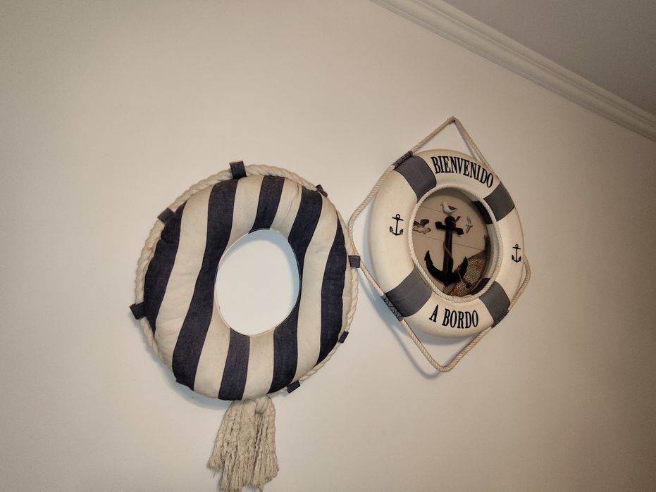 Decoração bóias marítimas e quadros marítimos/azuis