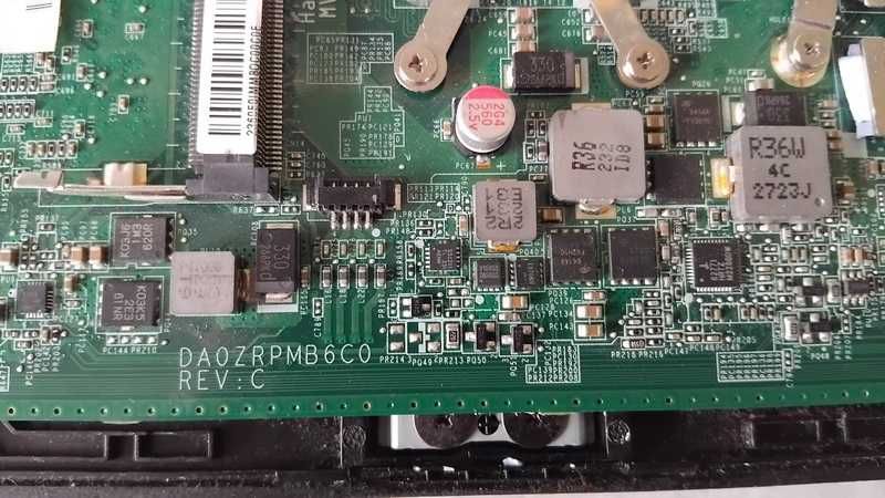 == запчастини == Acer Aspire V5-551G