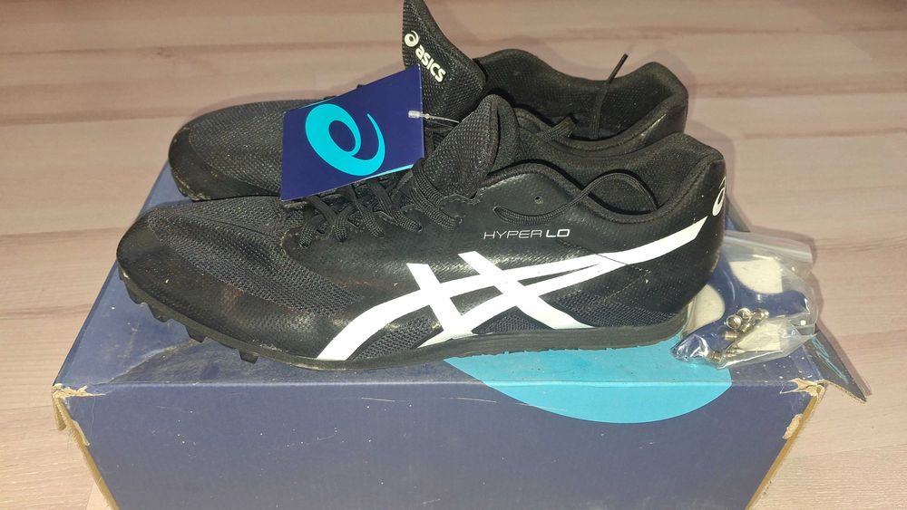 Nowe kolce Asics Hyper LD 6 czarne – rozmiar 46,5