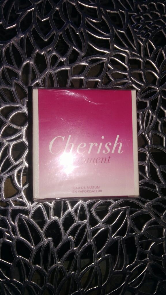 Cherish in moment unikat perfum z Avonu