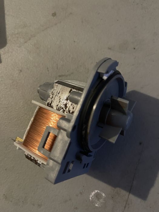 Сливний насос (помпа) Electrolux / Zanussi / AEG — оригінал, Італія