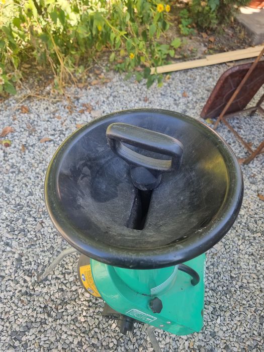 Щепоріз, подрібнювач гілок садовий / щепорез, измельчитель веток