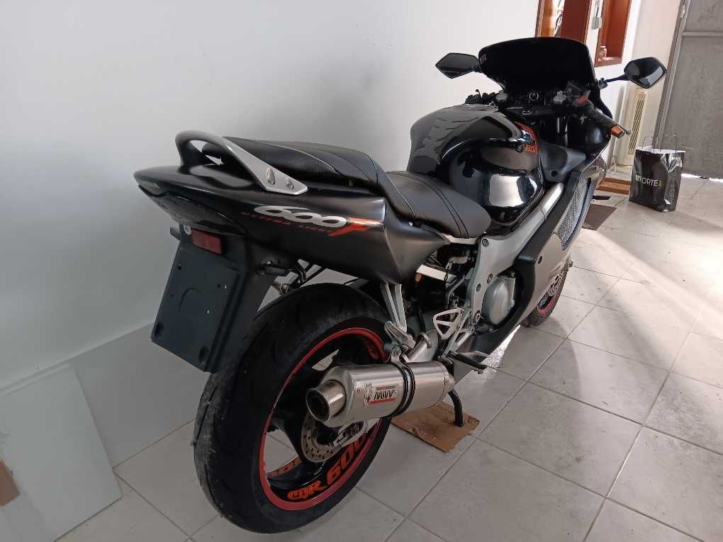 Peças Honda CBR600F