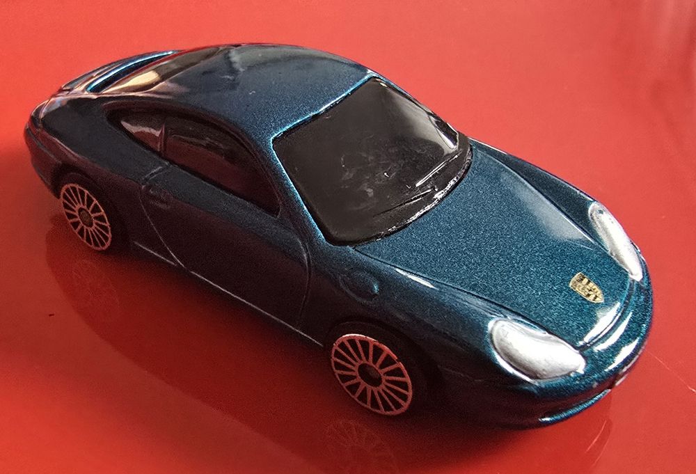 Porsche 911 carrera maisto