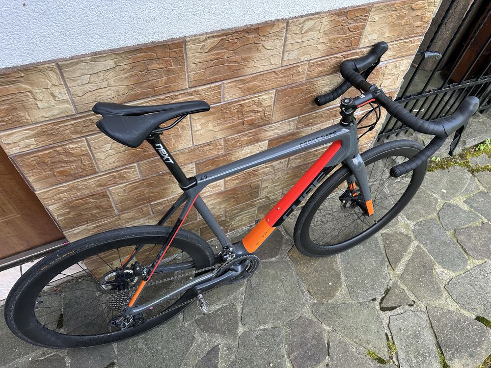 Rower Cube Cross Race full carbon, ultegra, parcours strade