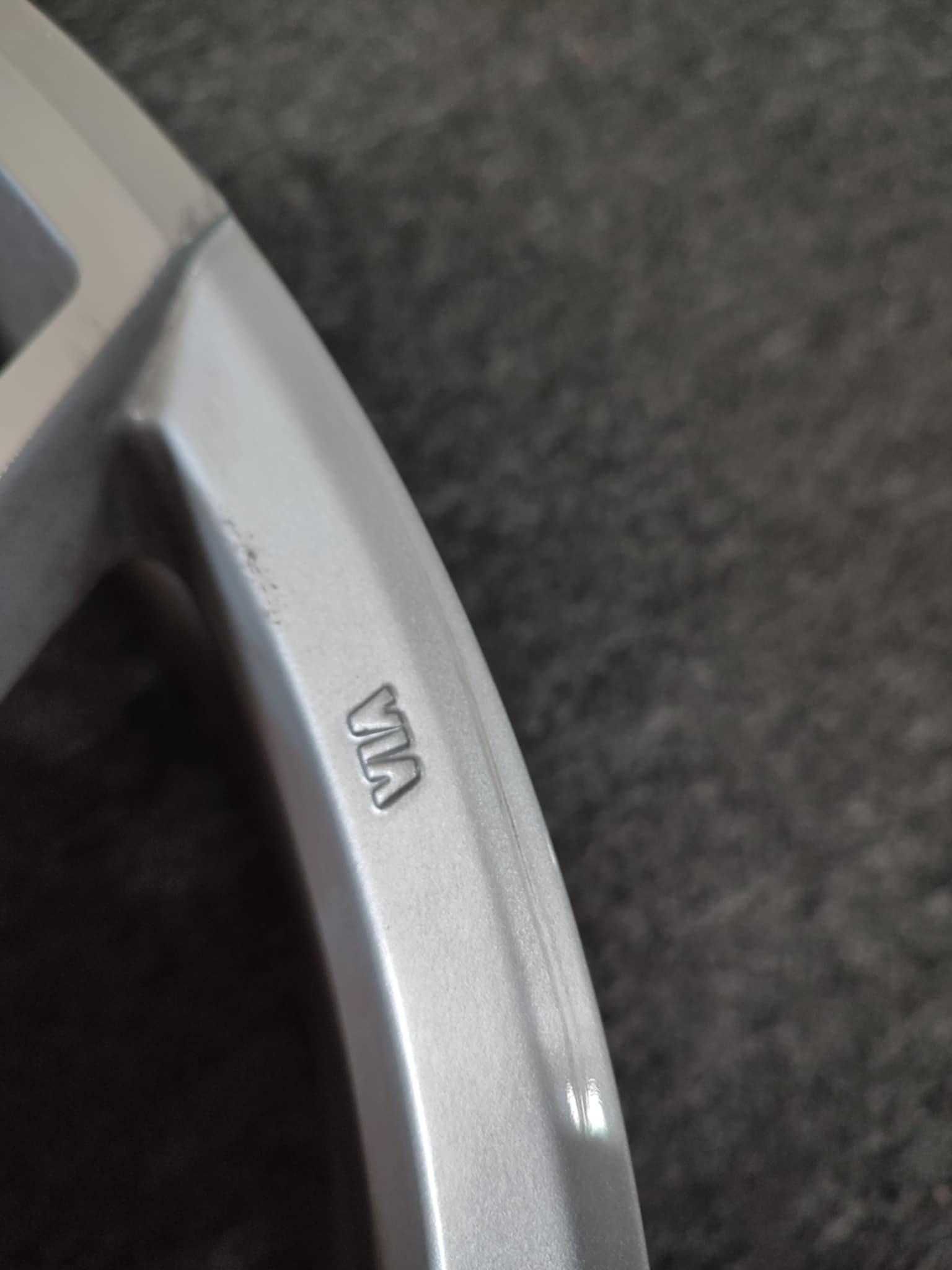 Felgi aluminiowe Veemann V-FS27R 20x8,5 ET38 5x112 Silver Machined