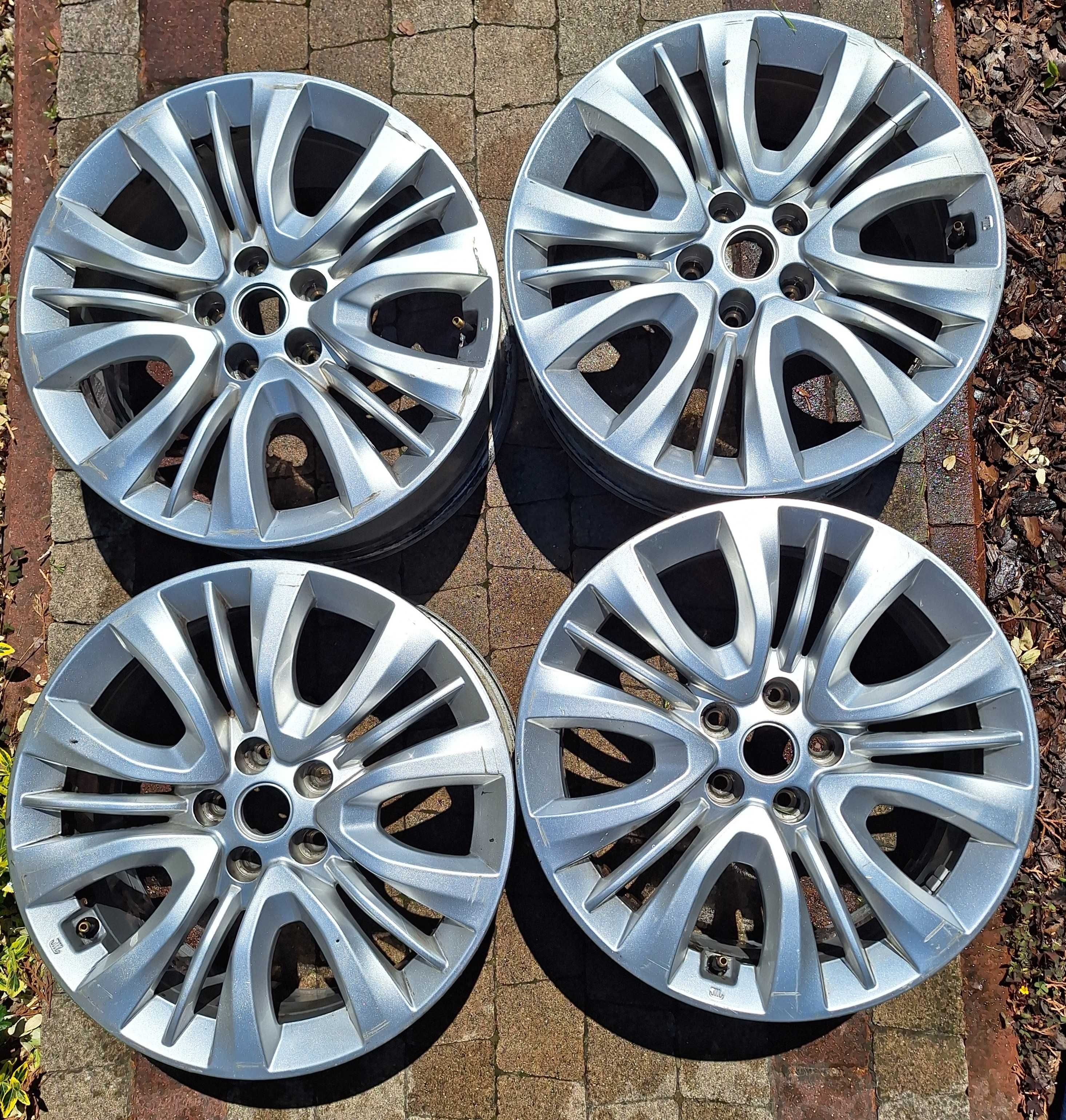 Komplet używanych felg aluminiowych 16" Fiat Tipo