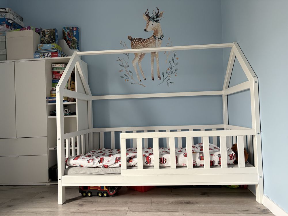 Drewniane łóżeczko dziecięce + szafka Ikea Vihals