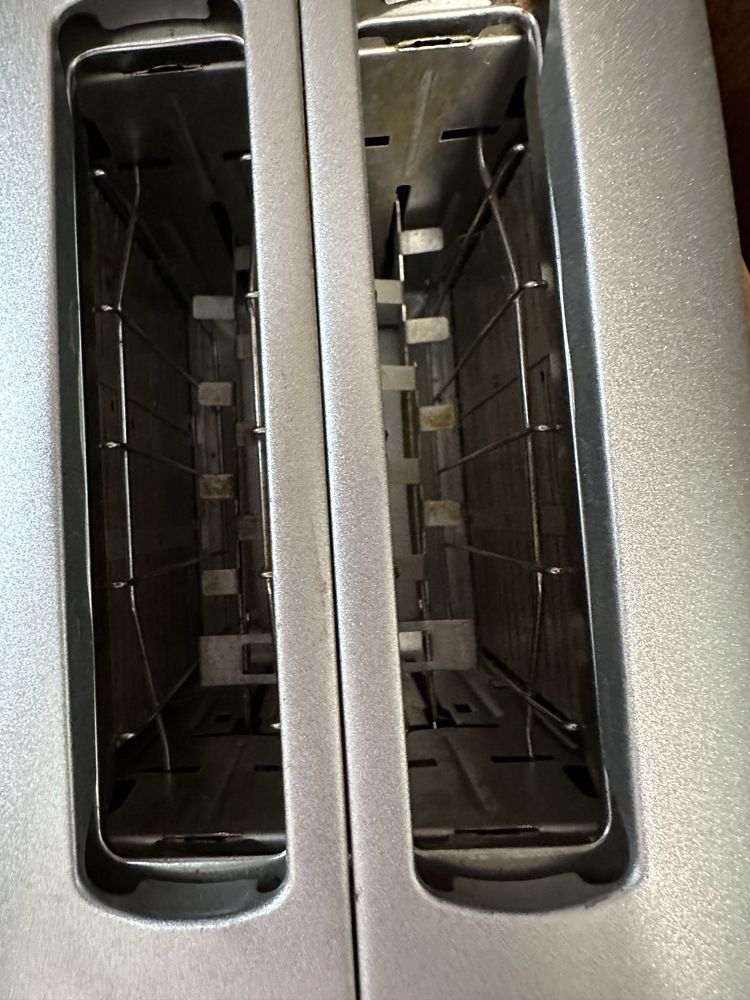 Тостер DeLonghi CTO21,серія Icona.