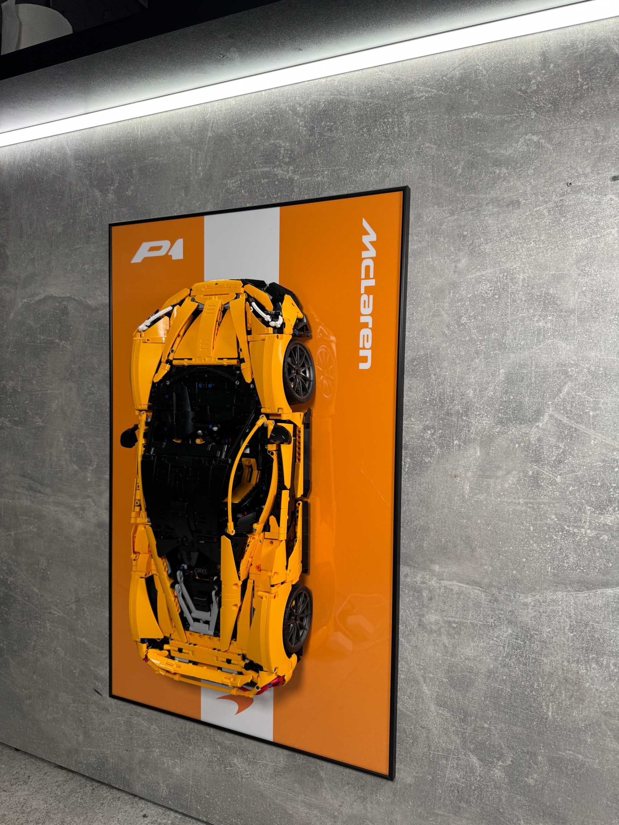 Тримач Рамка для Фірмового Конструктора LEGO 42172 Technic McLaren P1