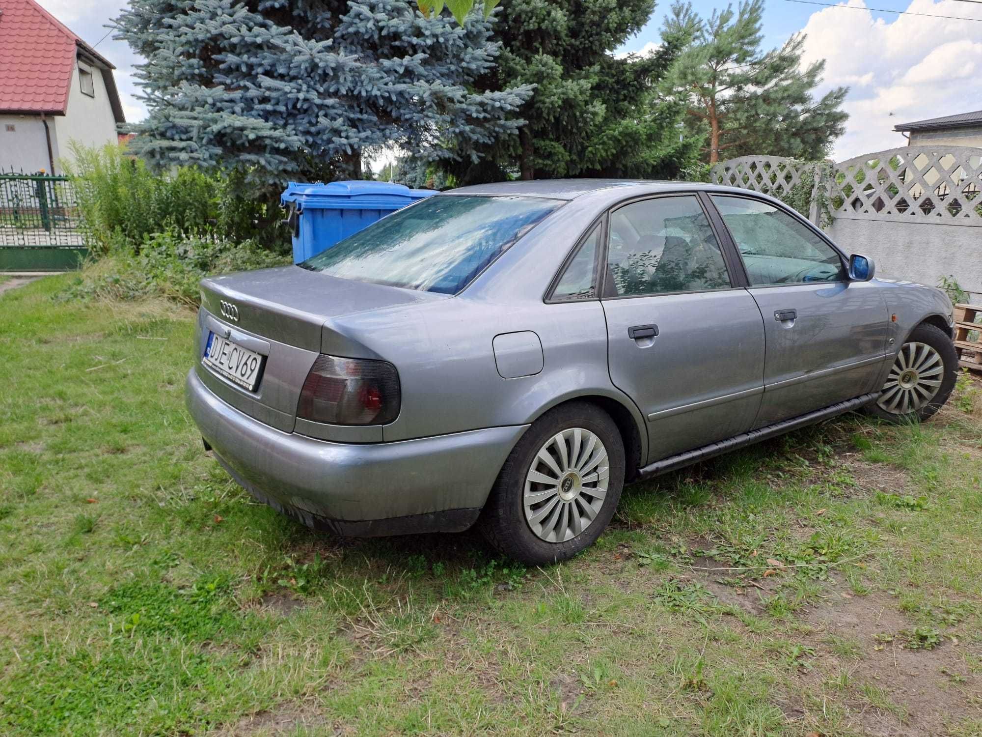 Audi A4/B5 1.8 lpg uszkodzony silnik oc i przegląd ważne