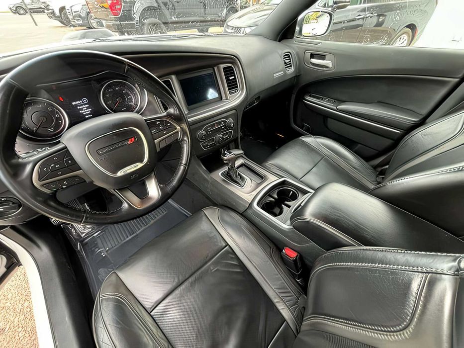 Dodge Charger      2019