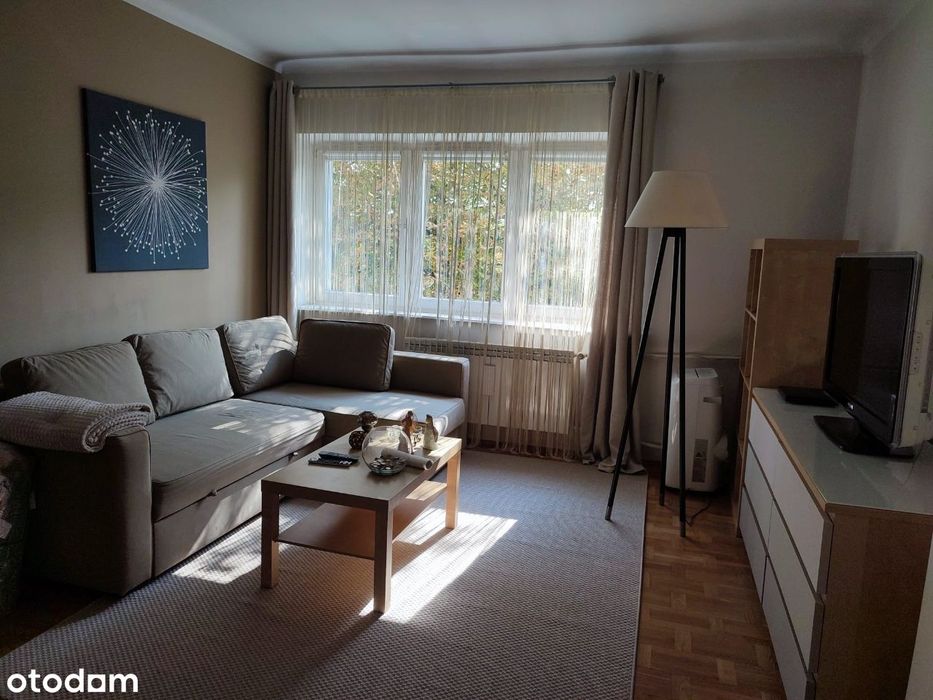 Kawalerka w kamienicy - Muranów