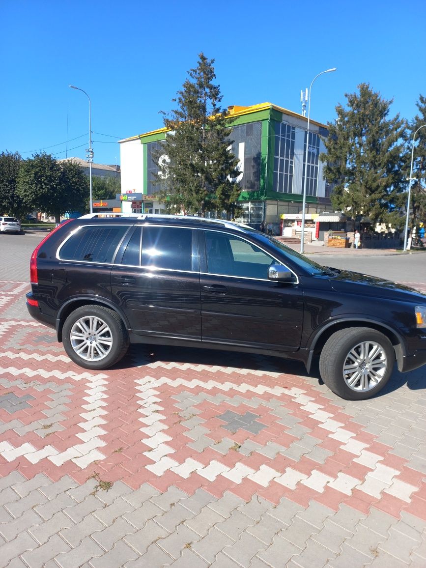 Продам сімейне авто Volvo XC90