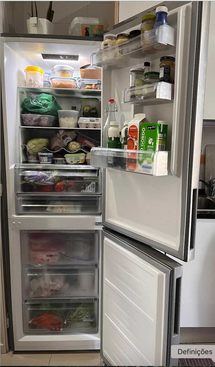 FRIGORÍFICO BECKEN Inox  BC4322 IX em ótimo estado!