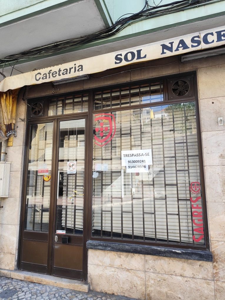 Trespasse cafe em Dafundo