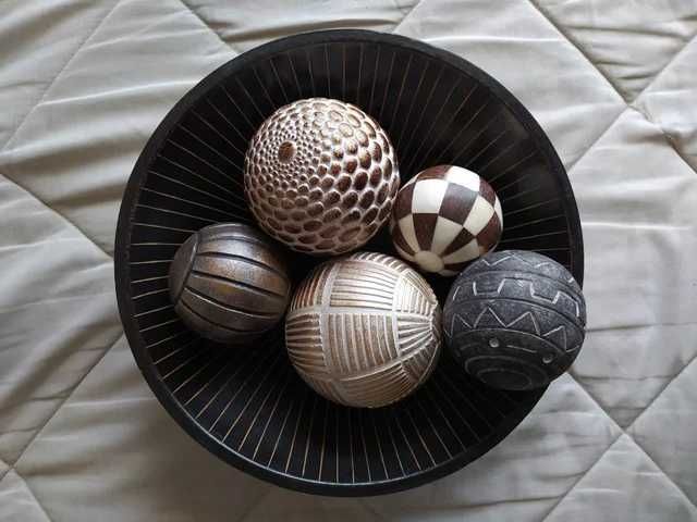 Centro de Mesa Bolas Decorativas
