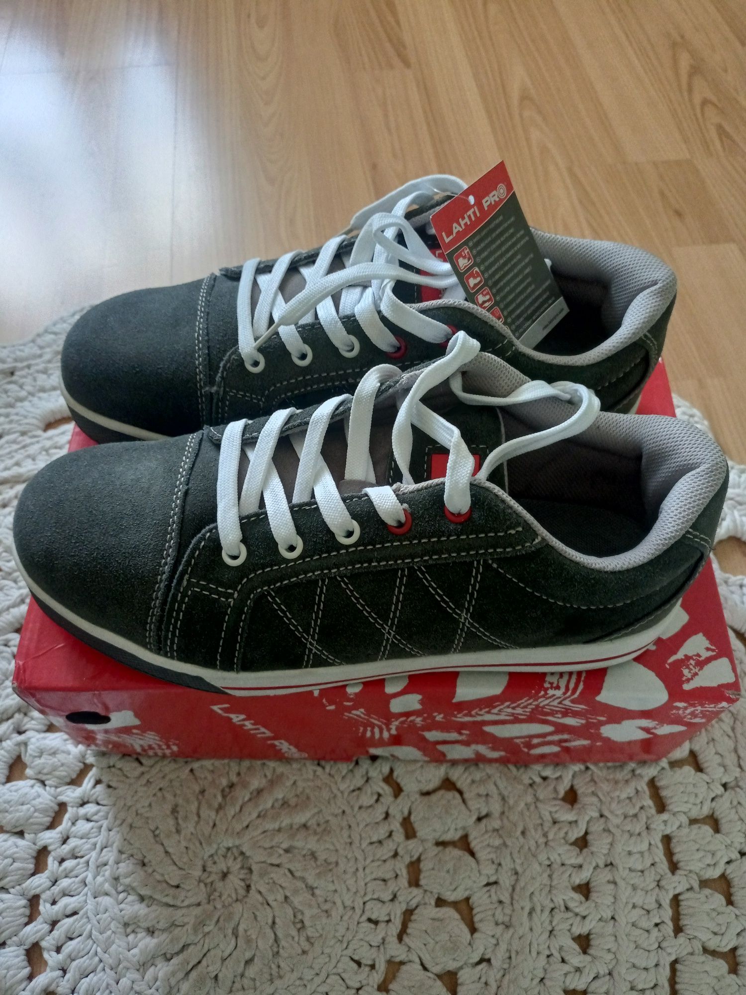 Nowe buty męskie r.44 wkł.wew.28,5 cm