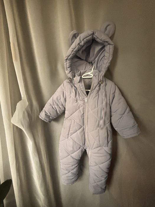 Зимовий комбінезон 74 р.Стан чудовий. Дуже теплий.