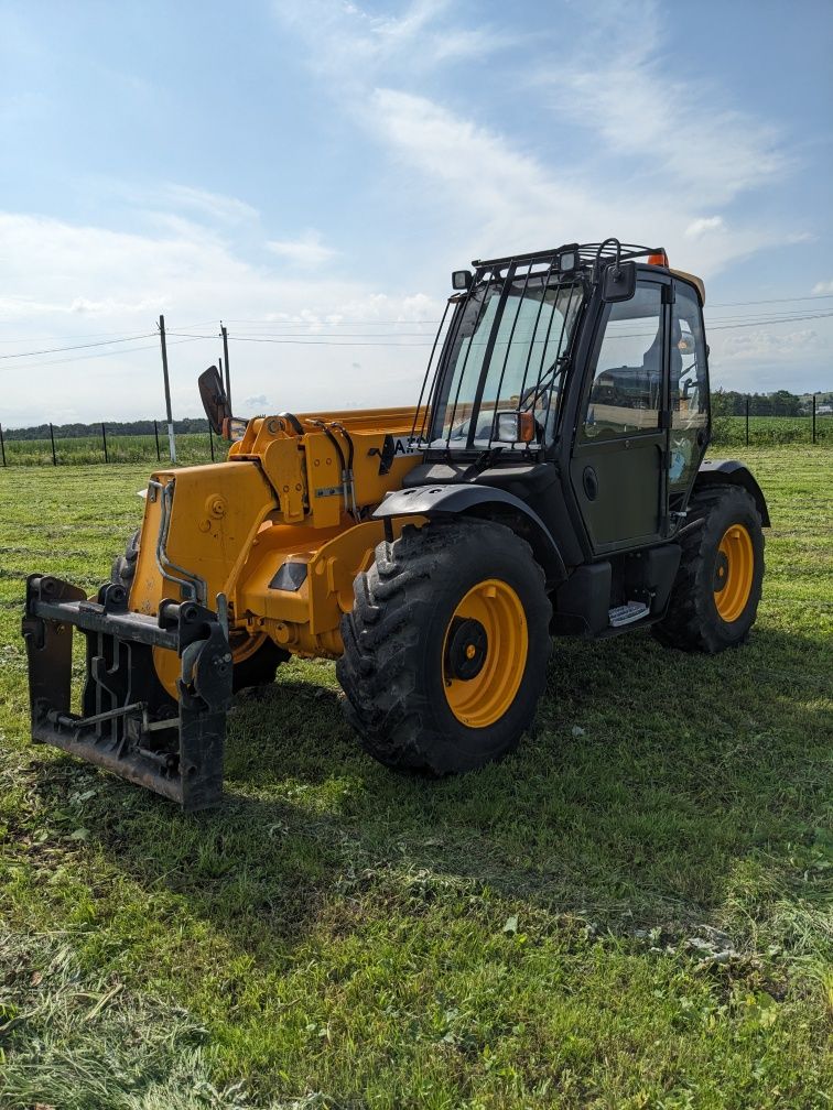 Телескопічний навантажувач JCB 535-95