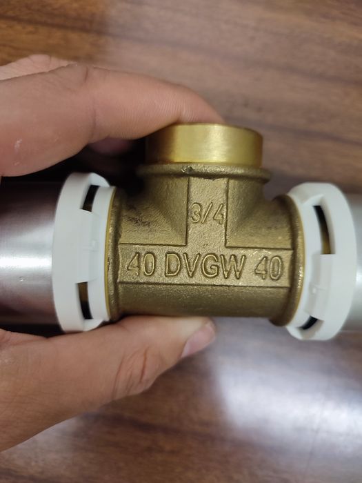 T para tubagem multicamada 3/4 DVGW