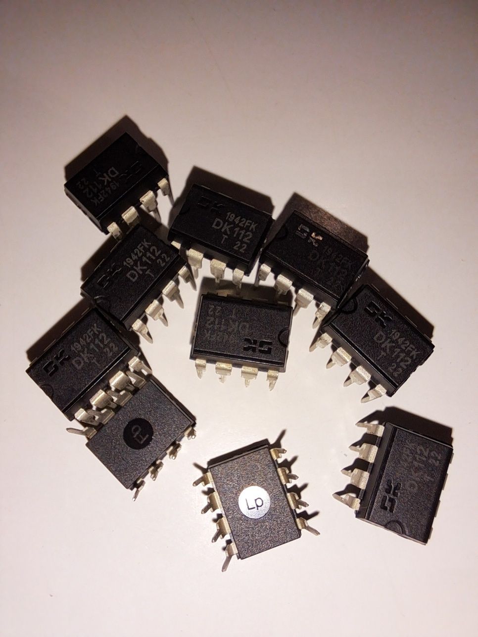 Mikroprocesor DK112, DIP-8, przelacznik układu zasilania