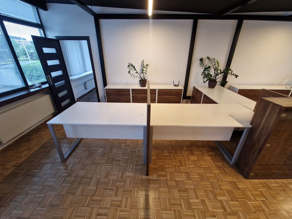 Zestaw mebli biurowych serwis salon lada gablota szafki