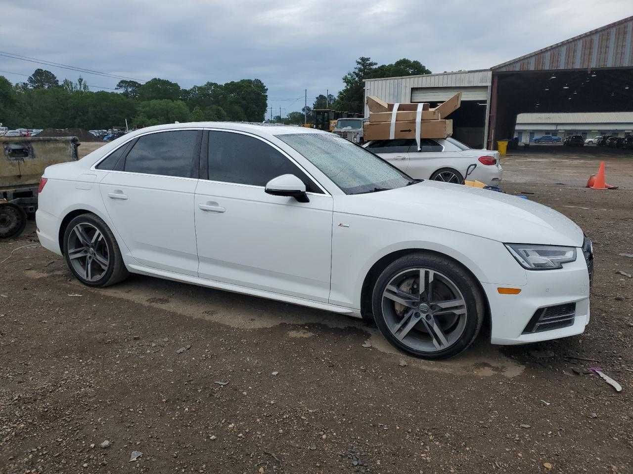 AUDI A4 Premium Plus