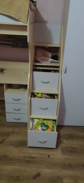 Продам дитячу стінку.