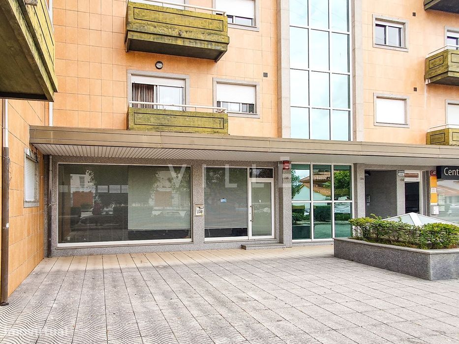Loja Centro de Águeda com garagem