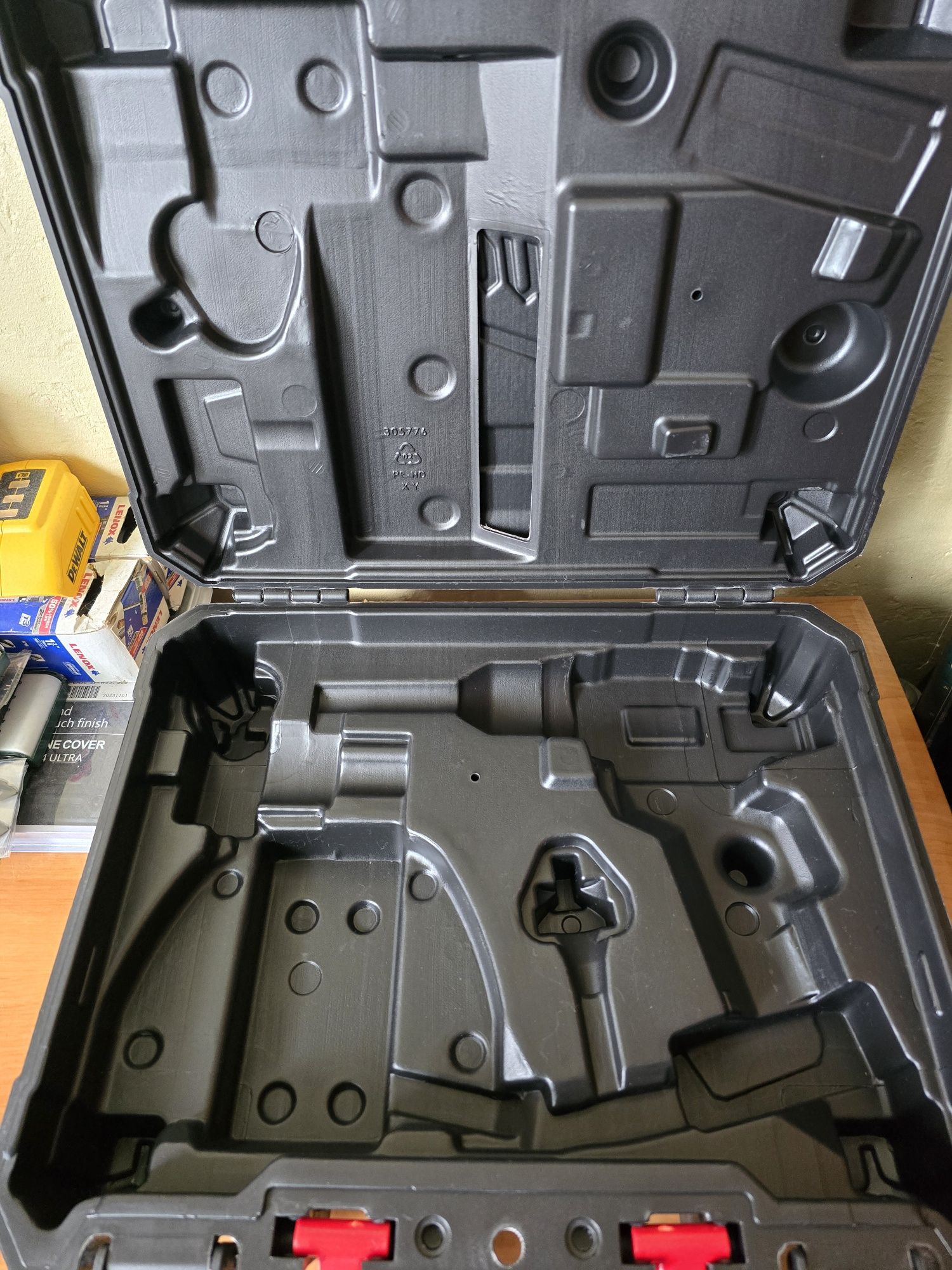 Milwaukee m12 кейс