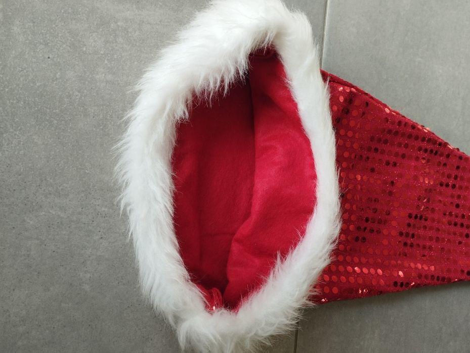 Czapka mikołaja z cekinami