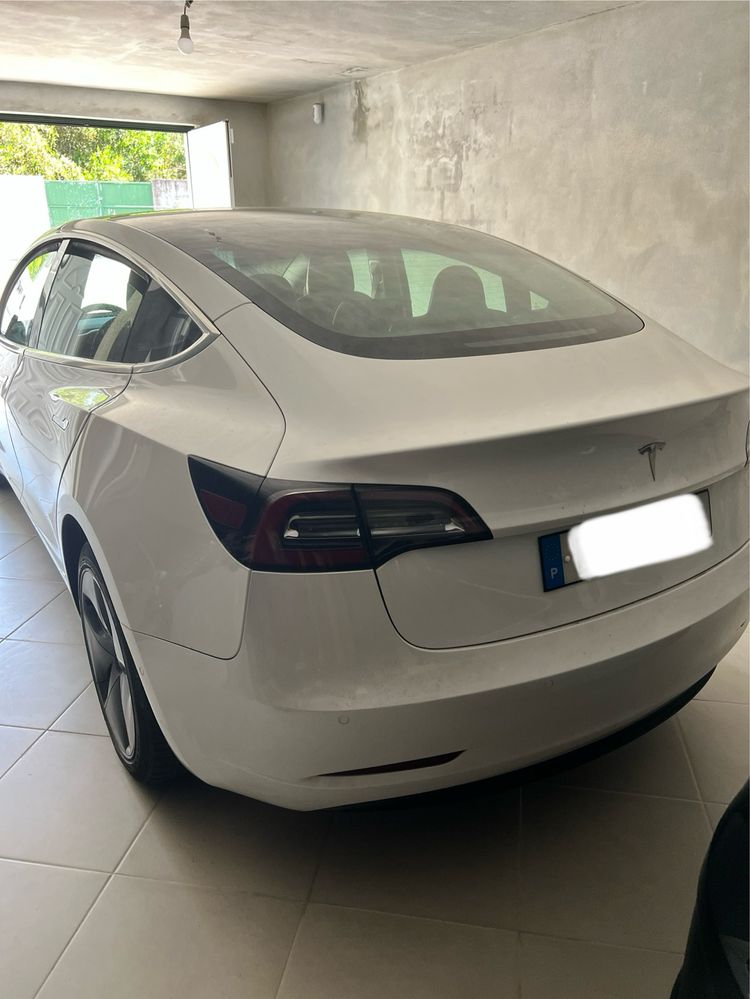 Tesla Model 3 2020