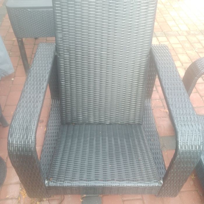 Sprzedam w komplet ogrodowy