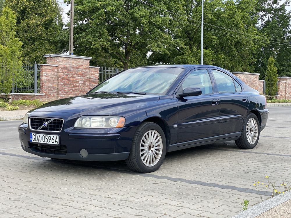 Volvo S60 2.0T 180KM polift manual hak