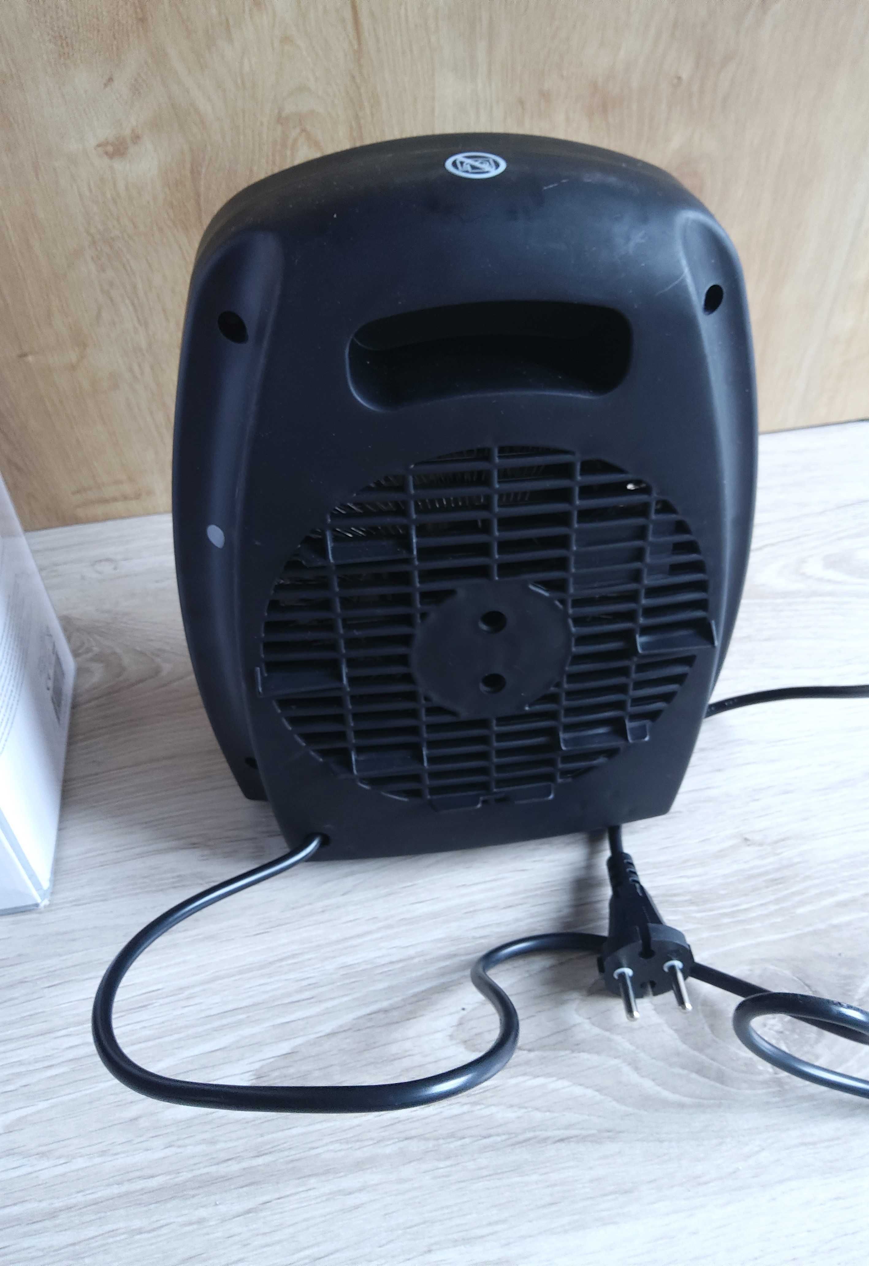 Termowentylator Emerio 2000W chłodzi grzeje