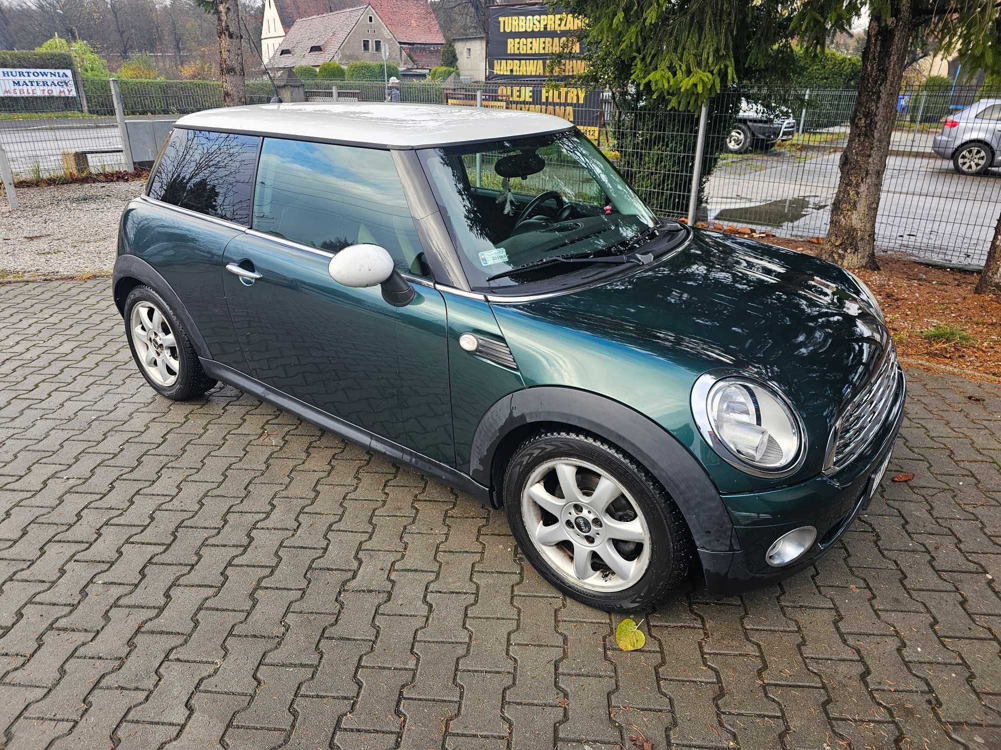 Mini Cooper 2008, 120 KM, automat, 120 000 km przebiegu.