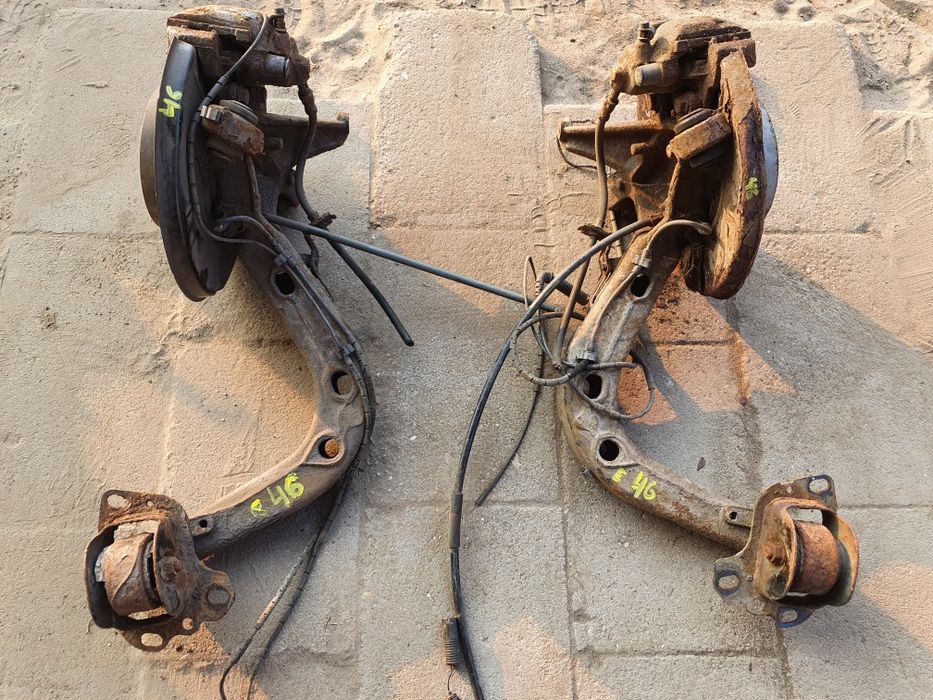 BMW E46 Wahacz Wahacze Tył Tylne Prawy Lewy Tylni Części BMA