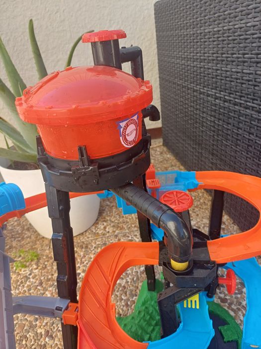 Pista Hot Weels lava Jato