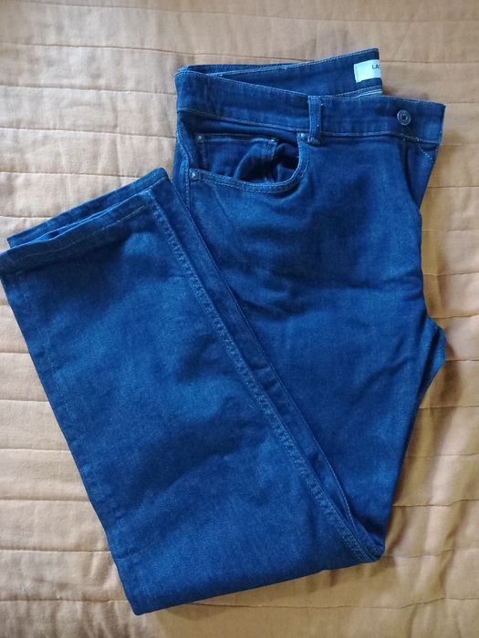 Calças de ganga novas