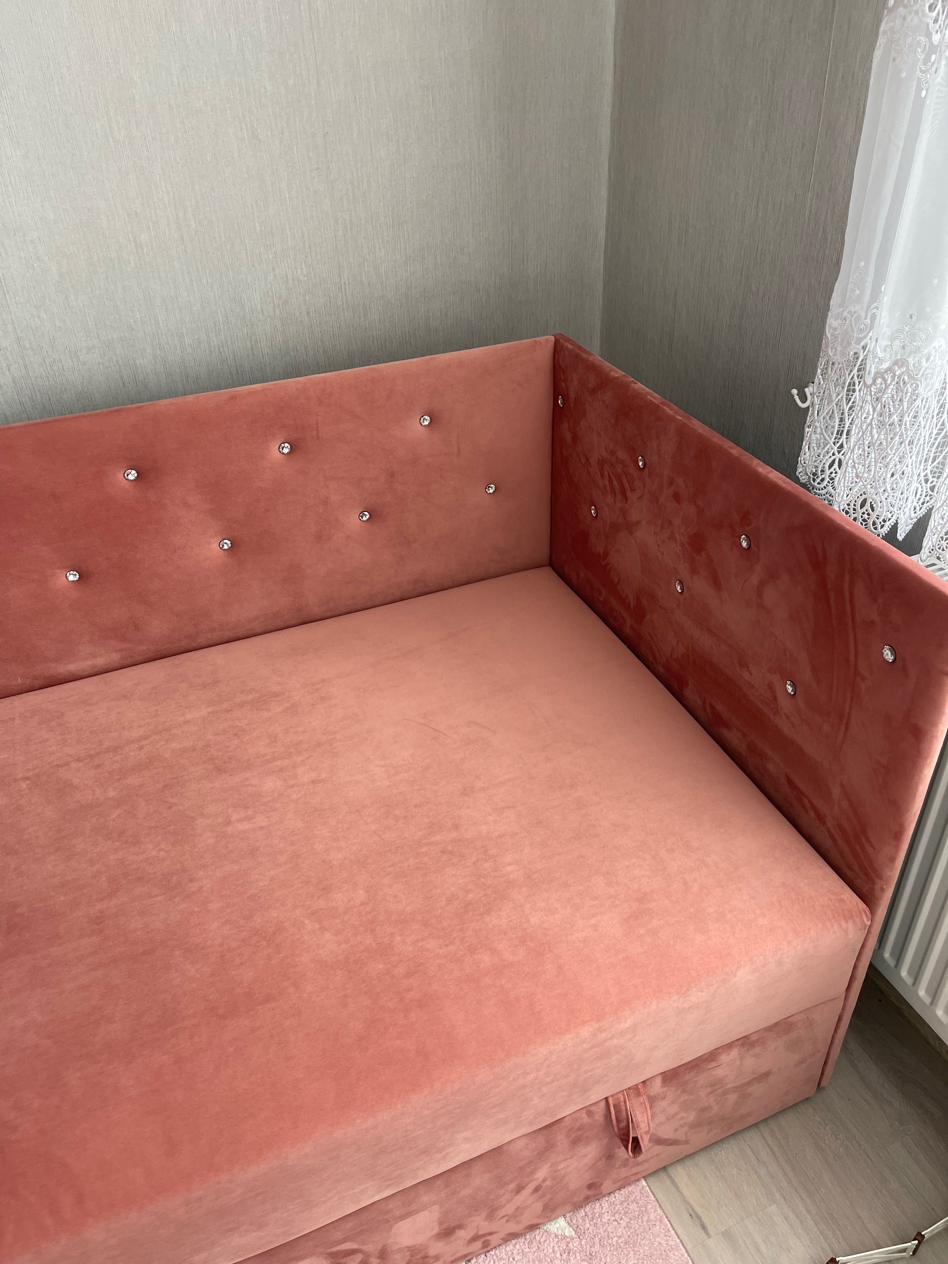 Łóżko, sofka tapicerowana 90x200 z kryształkami