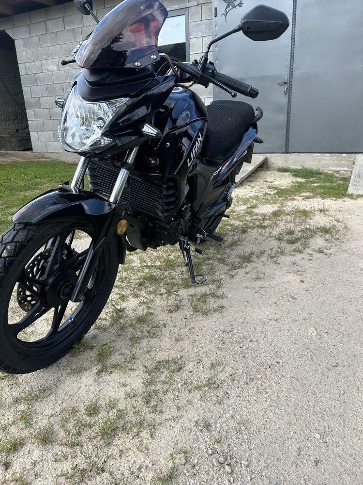 Продам Lifan KP 200