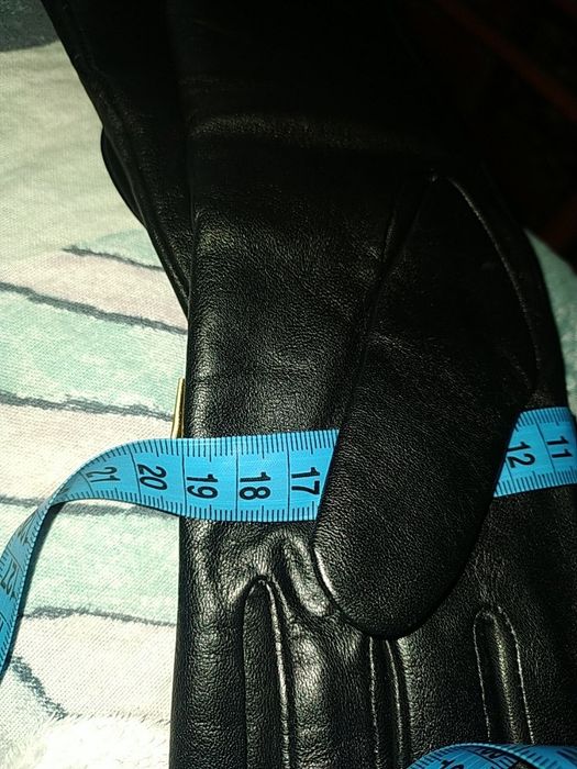 Жіночі шкіряні перчатки