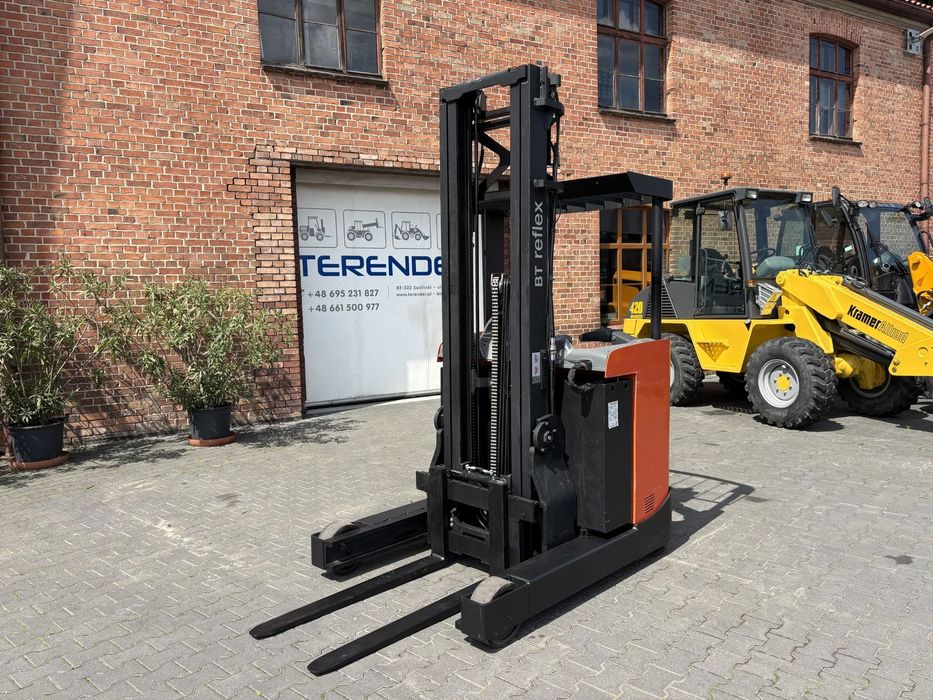Toyota RRE140B5  FV23% Import Elektryczny Boczny Reachtruck Bateria BDB Po Serwsie